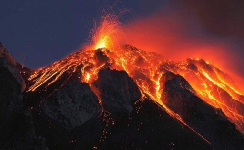 利用人工智能程序分析火山爆发